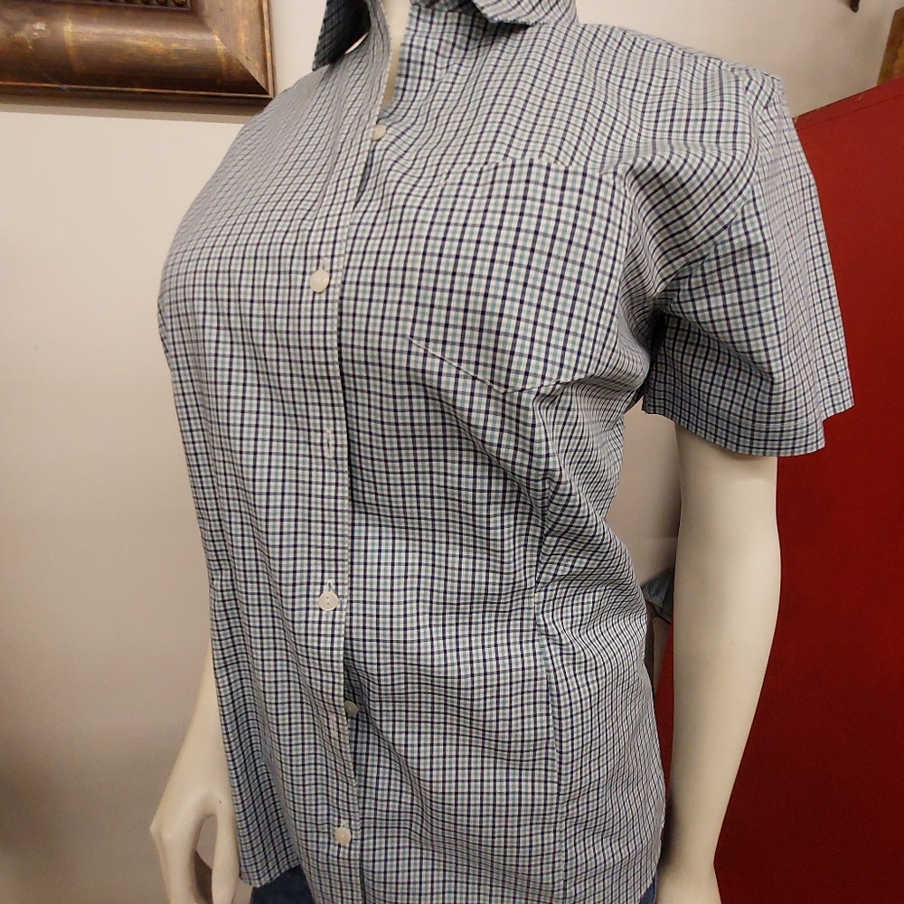 (#16) Eddie Bauer Women Lightweight Hiking Button Short Sleeve Shirt Green Plaid